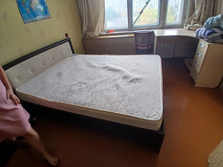 Продам кровать б/у