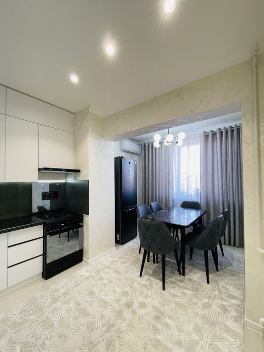 Франция 4 комнатная Кадышева Слонима Рисовый