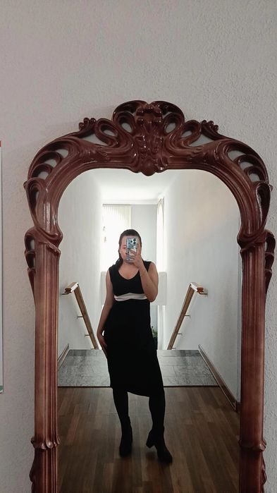 красивое чёрное платье