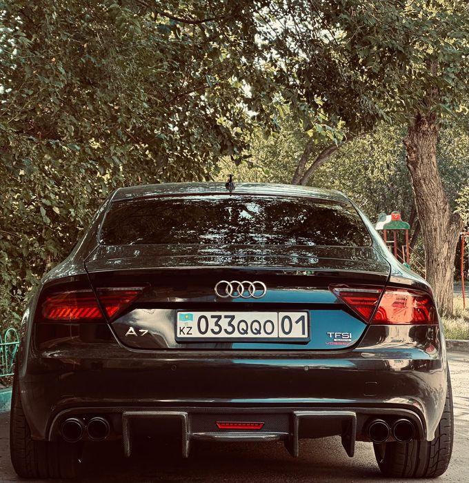Задний карбоновый диффузор на Audi A7 C7
