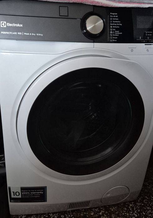 Пералня със сушилня Електролукс 650€