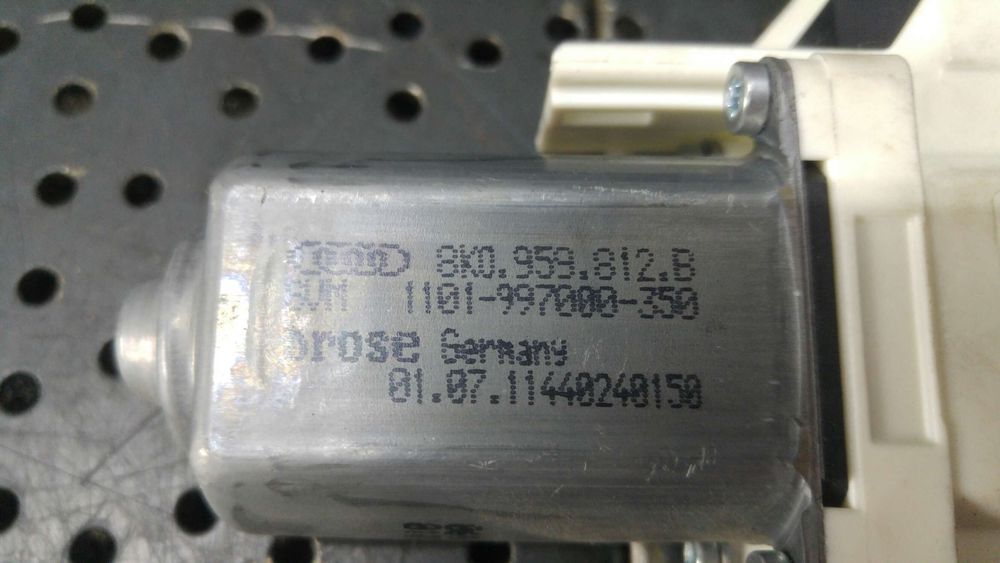 Motoras macara dreapta spate audi a6 c6 4f 997006350 7746027535 8k0959812b 1101997000350