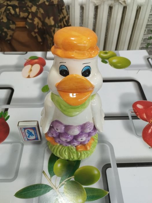 Декоративный утенок в кухню