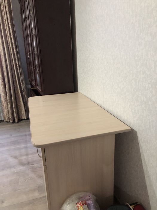 Продам парту  торг