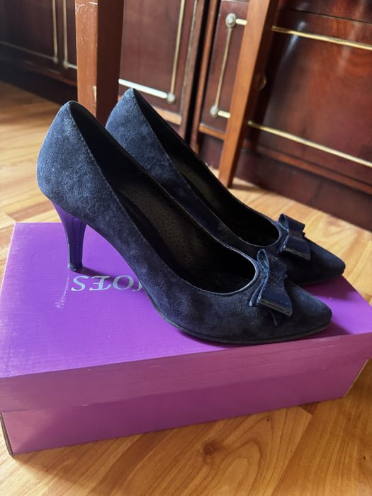 Pantofi stiletto din piele