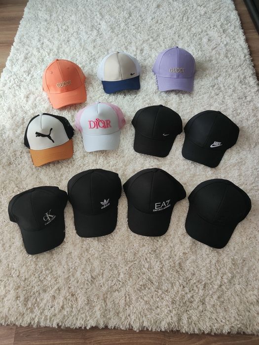 Șapcă Tommy Hilfiger Șapcă Emporio Armani Șapcă Jordan Șapcă NY Nike