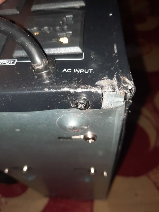 UPS 3000VA/1800W 220V