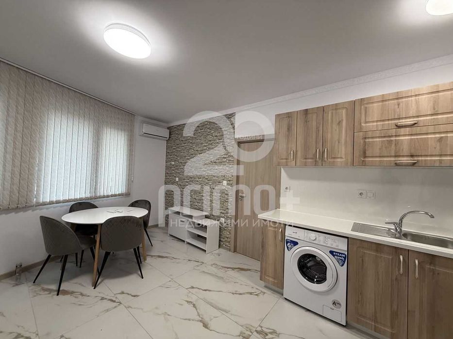 Дава се под наем Двустаен апартамент в Велико Търново, Център - 49 кв.м за 318.75 € - Снимка #1