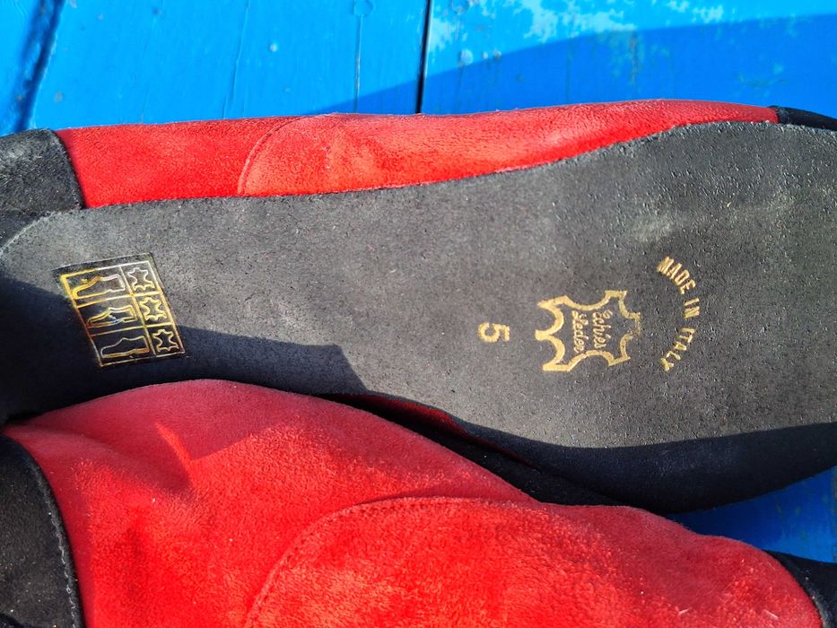 Vand o pereche de pantofi Nueva Epoca de la Werner Kern