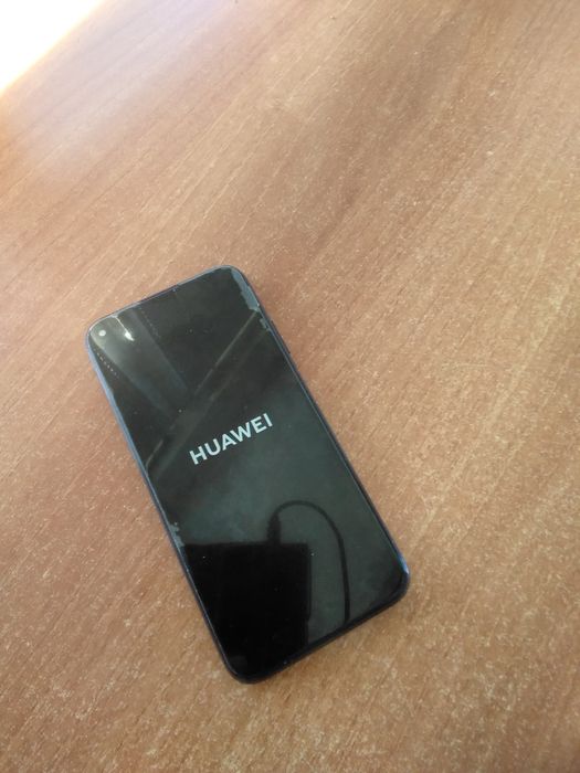 Смартфон Huawei P40 lite