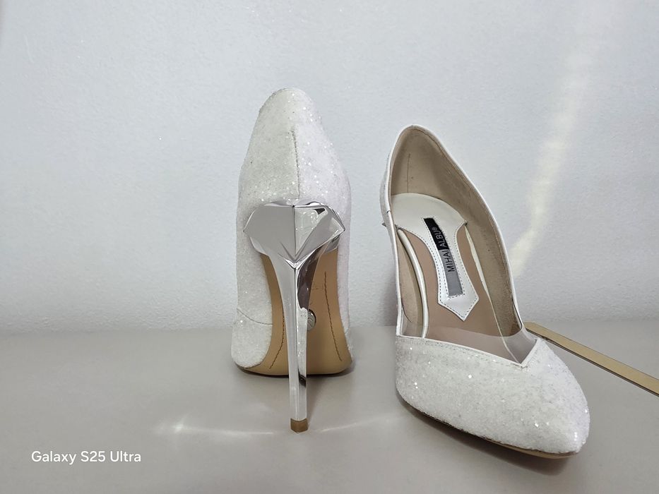 Vand pantofi dama din piele naturala