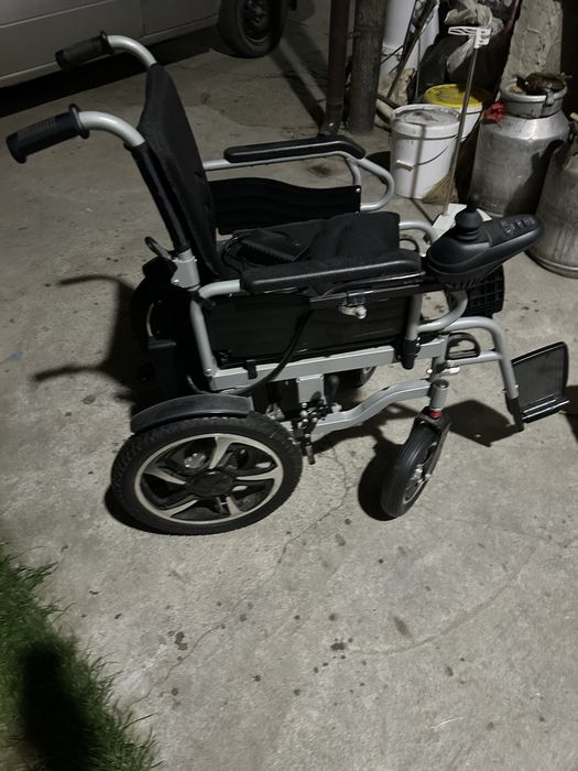 Инвалидная коляска