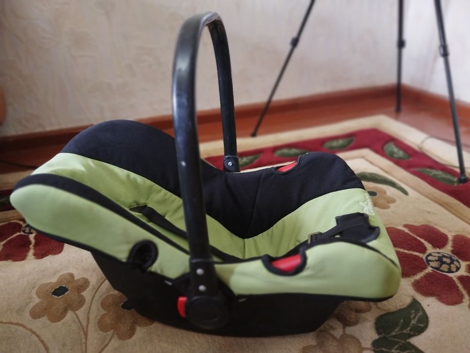 Детское автокресло