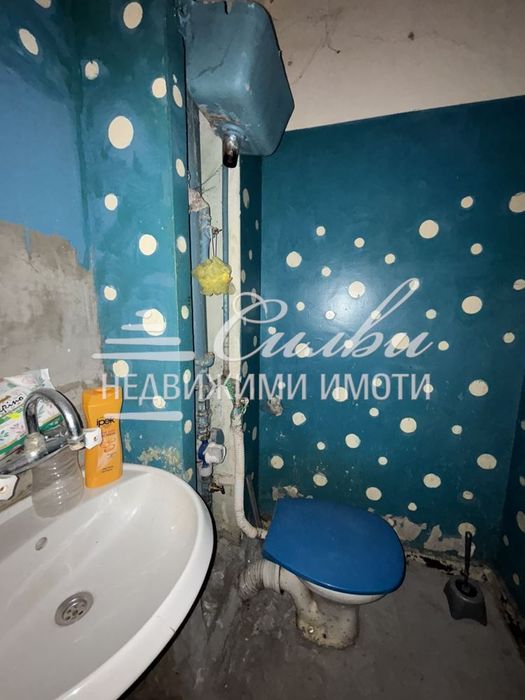 Продава се Едностаен апартамент в Шумен, Боян Българанов 1 - 40 кв.м за 1403 €/кв.м - Снимка #4