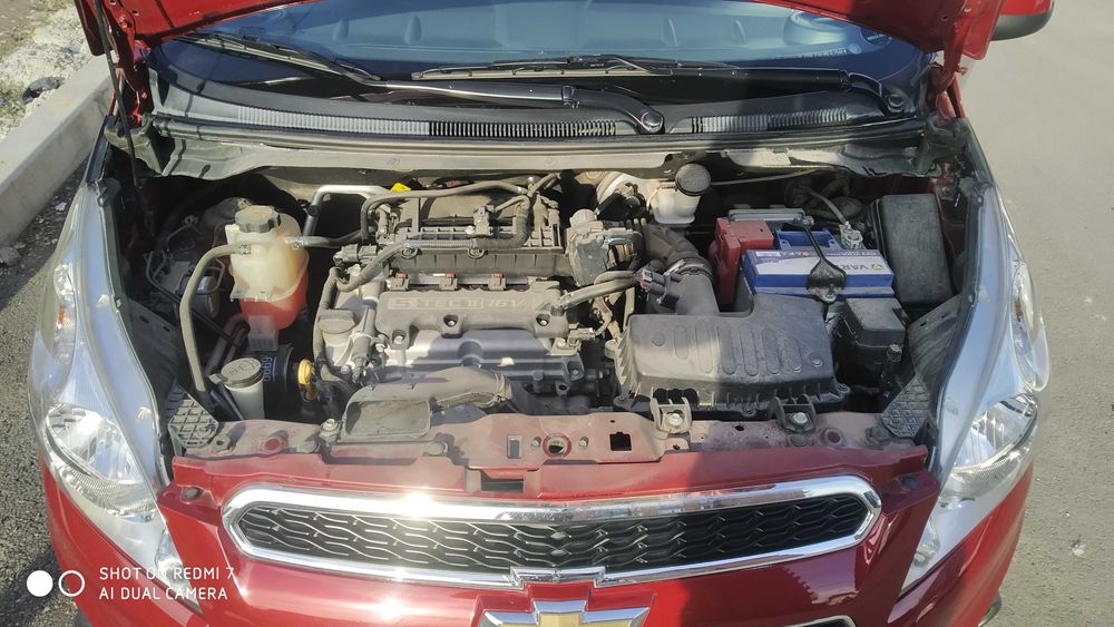 Продаётся Spark автомат 2019 года в отличном состоянии.