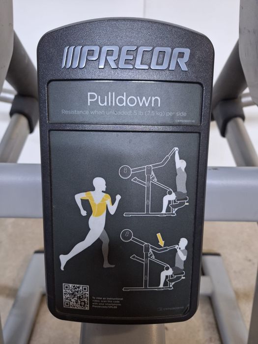 Lat pulldown Precor - helcometru spate