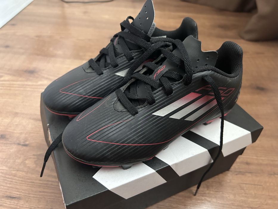 Бутонки adidas f50 32н като нови
