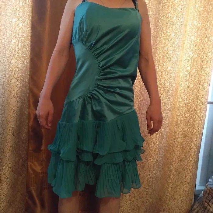 Продам платье подростковое