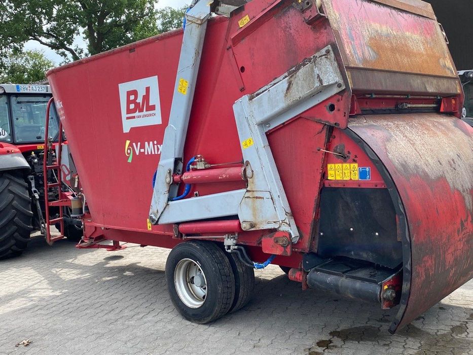 Strautmann Verti-Mix Mixer Case, Belarus, Claas Arion tortadi