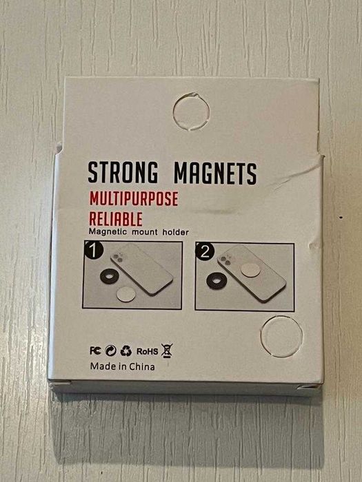 Suport magnetic pentru telefon