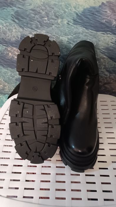 Ботинки зимние, сапоги осенние