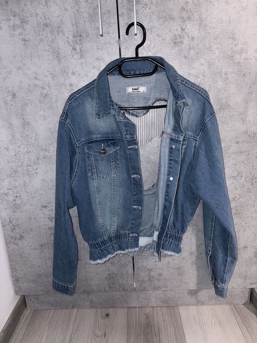 Geaca de blugi model deosebit