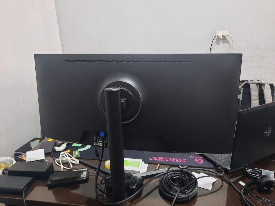 Xtech monitor 34 4k 165hz