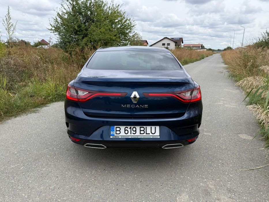 RENAULT Megane 2023 — imagine 2