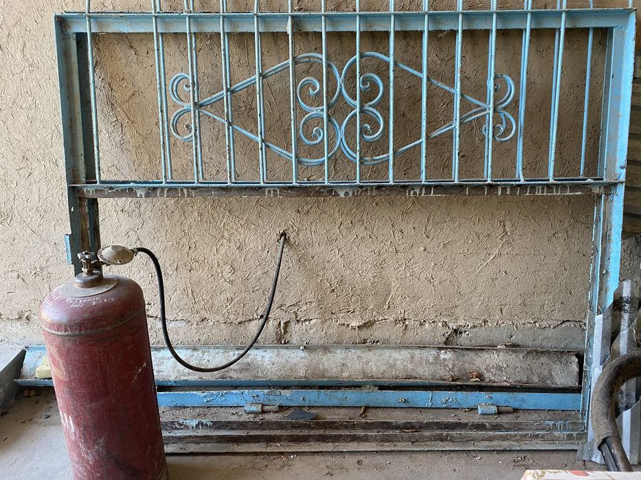 решотка ва двухтавур сотилади