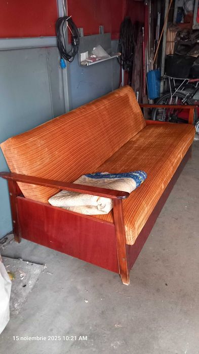 Vând piese de mobilier in stare buna