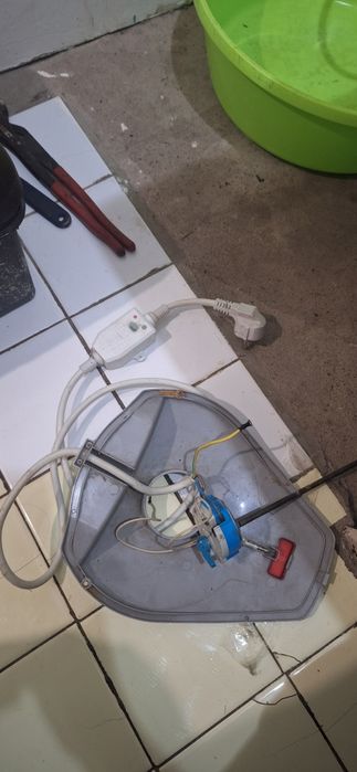 Продам бойлер thermex 100 л.