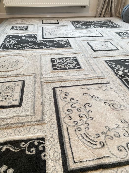 Ковер серый толстый