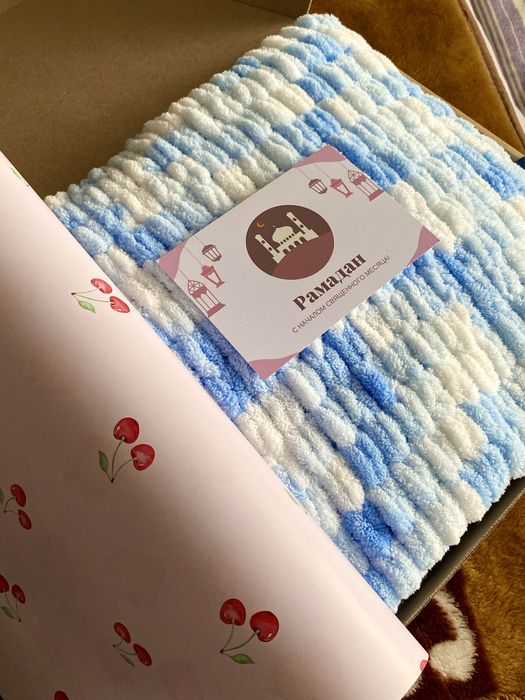 Подарок на 8 марта | вязаное одеяло