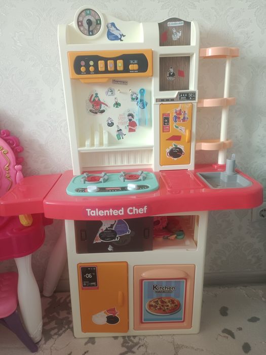 Столик красота и кухонный