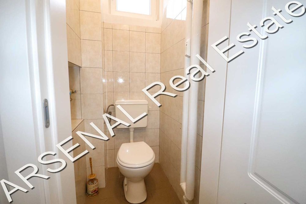 Дава се под наем Офис в София, Център - 135 кв.м за 1000 € - Снимка #9