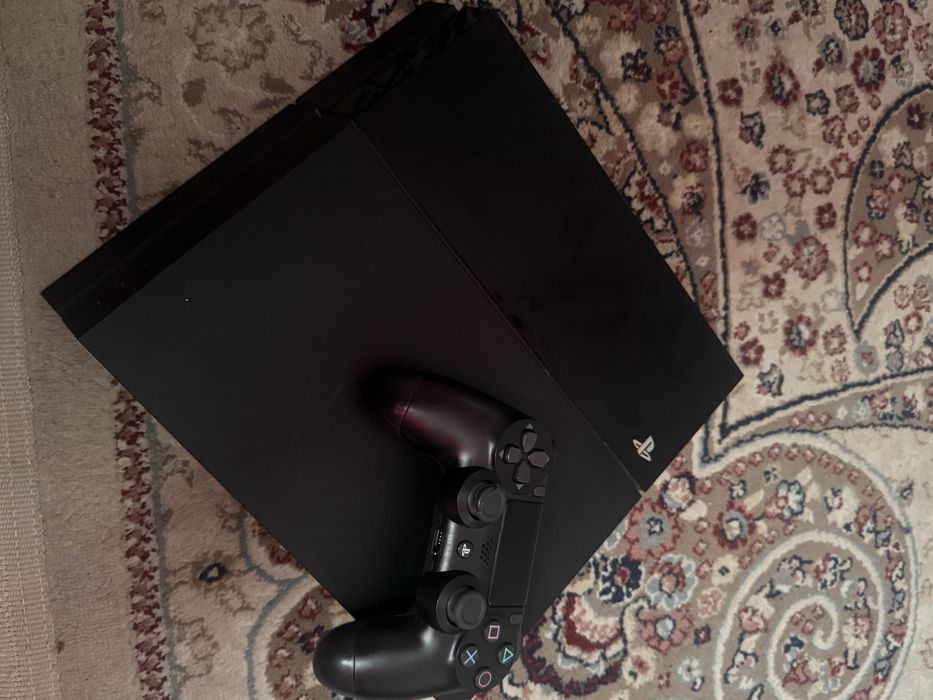 PS4 FAT с играми