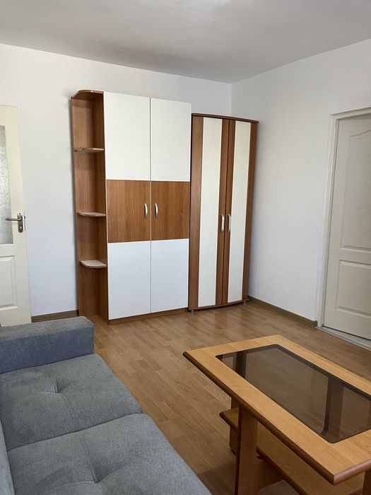 Apartament de inchiriat