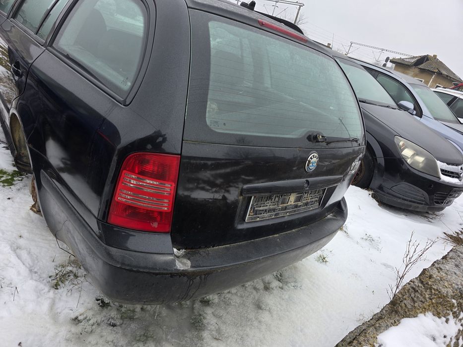 Bara Fata Skoda Octavia 1