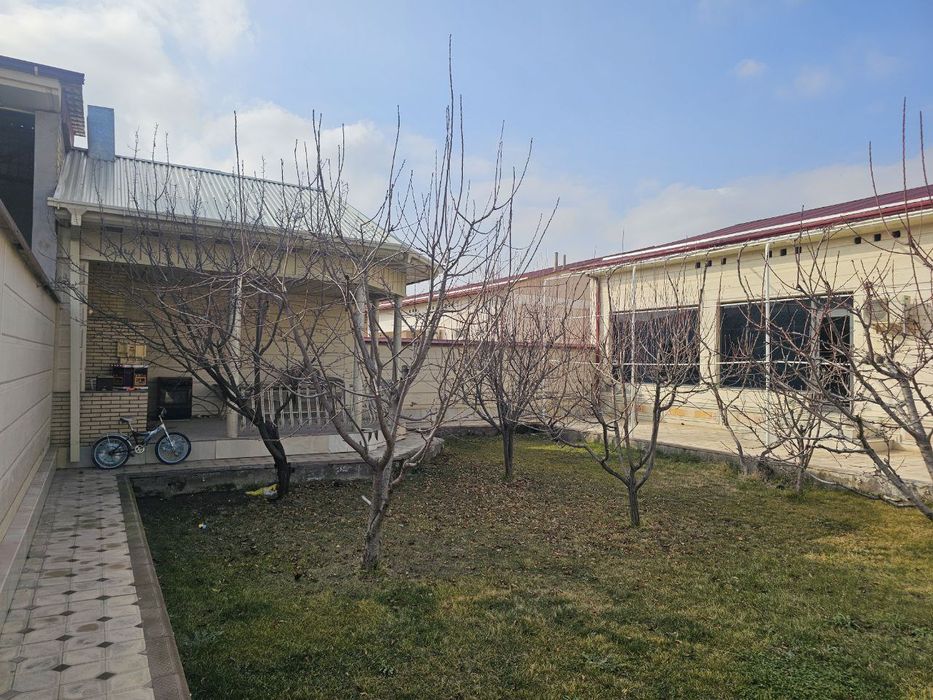 Коттедж продайотся 6 комонотной