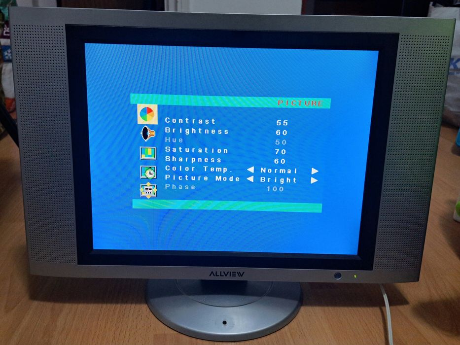 Tv cu display de 38cm