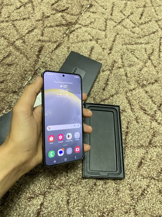 Продам Samsung S24