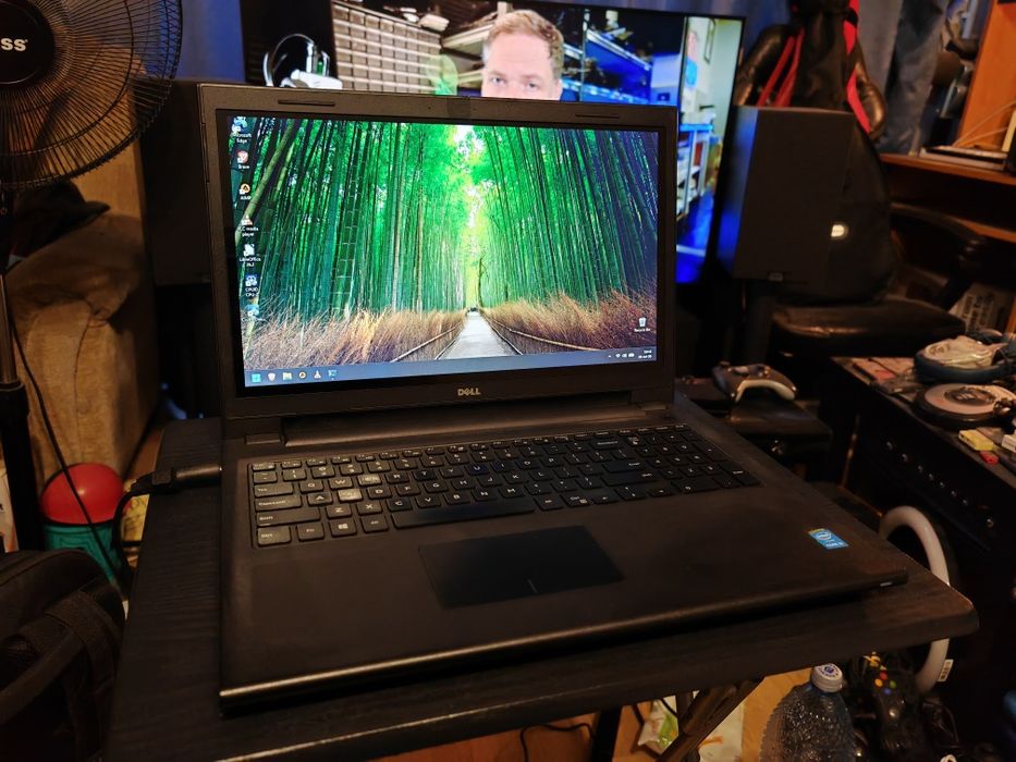 Dell Inspiron 15 i5 5200U 8GB RAM 512GB SSD