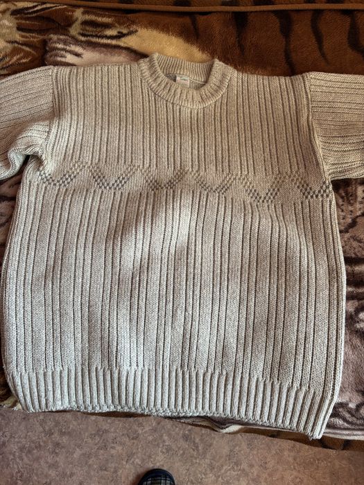 Свитер шерстяной …