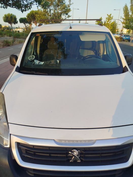 Se vende Peugeot Partner