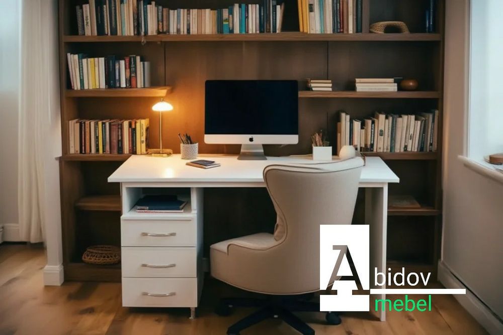 Современный и функционалый письменный стол,  парта для офиса и дома.