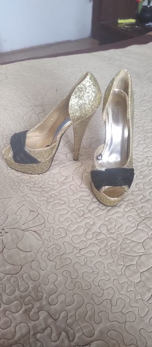 Hăinuțe dama compleuri matase