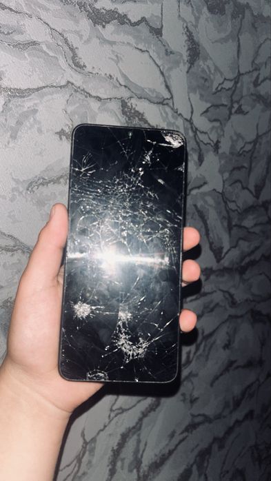 Xiaomi Poco C65 сломан экран чехол в подарок