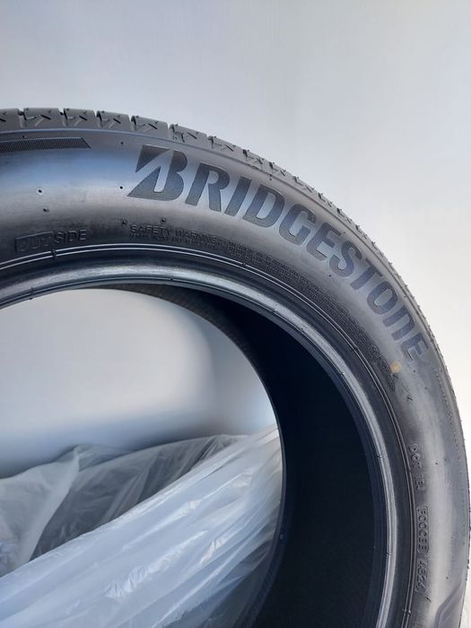 Шины Bridgestone 235/55/19