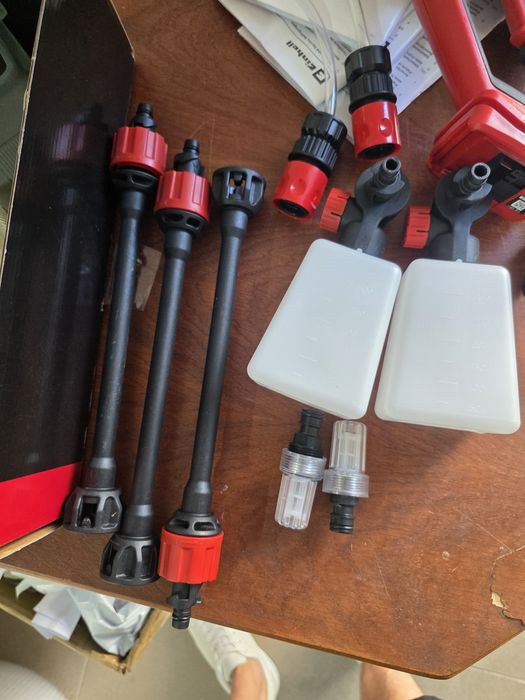 Aparat de spalat cu presiune, Einhell HYPRESSO 18/24-1 cu 2 randuri de accesorii