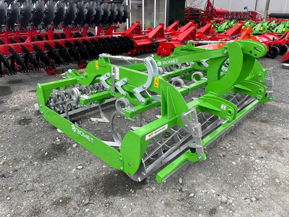 Cultivator agricol BOMET 2.5 m / 3 m / 4 m Gilau • OLX.ro